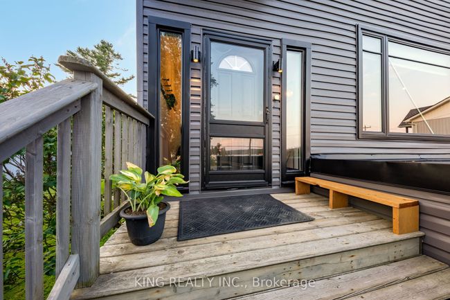 602 Champlain Rd, House other with 4 bedrooms, 3 bathrooms and 8 parking in Tiny ON | Image 4