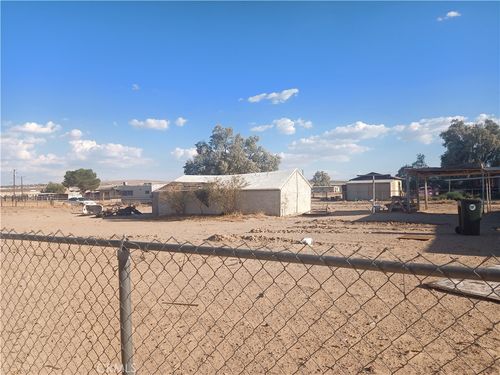 35241 Cedar Rd, Barstow, CA, 92311-7222 | Card Image