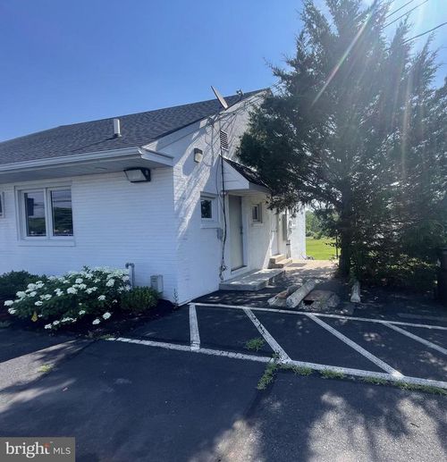b-1301 N Gravel Pike, PERKIOMENVILLE, PA, 18074 | Card Image