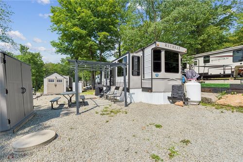 220-194 Tannery Rd, Champion, PA, 15622-3087 | Card Image