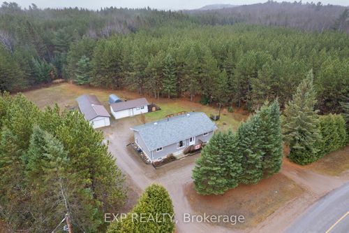 716 Cybulski Rd, Madawaska Valley, ON, K0J1B0 | Card Image