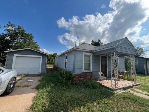 1714 Ne 34th St, Oklahoma City, OK, 73111-4805 | Card Image