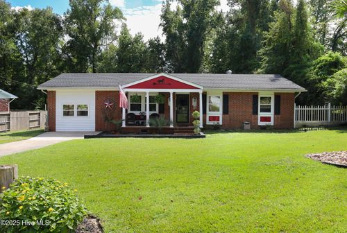 304 Sheffield Rd, Jacksonville, NC, 28546-8432 | Card Image