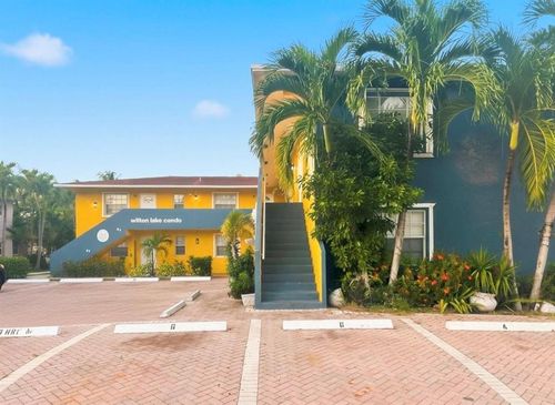 6-51 Ne 24th St, Wilton Manors, FL, 33305-1039 | Card Image