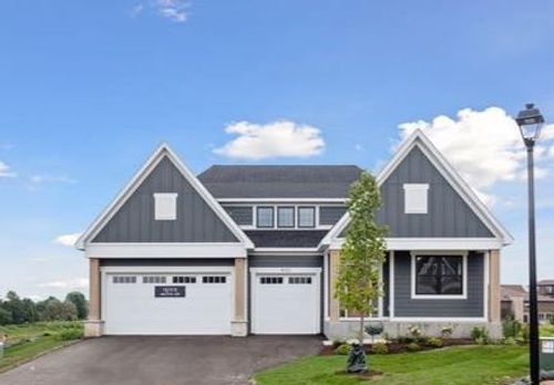 4000 Arbor Dr, Woodbury, MN, 55129-7582 | Card Image