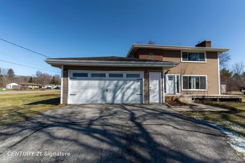 2251 E Stewart Rd, Midland, MI, 48640-8938 | Card Image