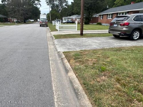 117 Cole Dr, Jacksonville, NC, 28540-7017 | Card Image