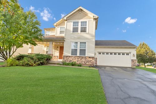 3311 Lafayette St, Elgin, IL, 60124-4324 | Card Image