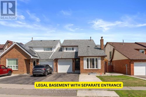 9 Primrose Cres, Brampton, ON, L6Z1E1 | Card Image