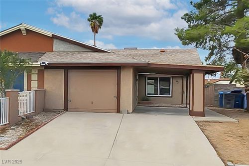 7056 Sprucewood St, Las Vegas, NV, 89147-4771 | Card Image