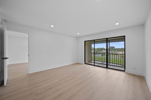 apt-f3-1112 Green Pine Blvd, West Palm Beach, FL, 33409-7080 | Card Image