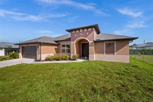 1056 Tampa Rd, VENICE, FL, 34293-6454 | Card Image