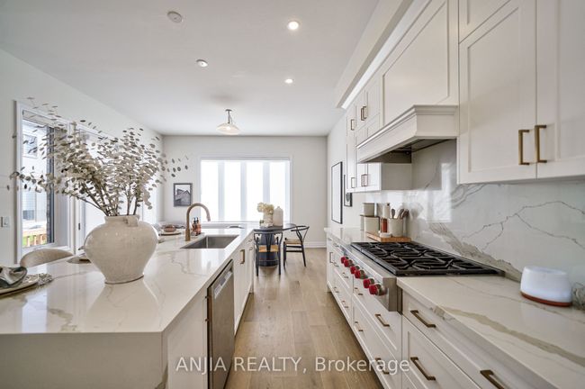 230 Yorkton Blvd, House other with 4 bedrooms, 5 bathrooms and 4 parking in Markham ON | Image 10