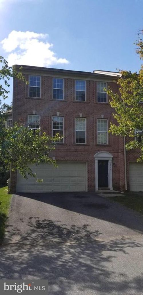 8784 Lincoln St, Savage, MD, 20763-9682 | Card Image