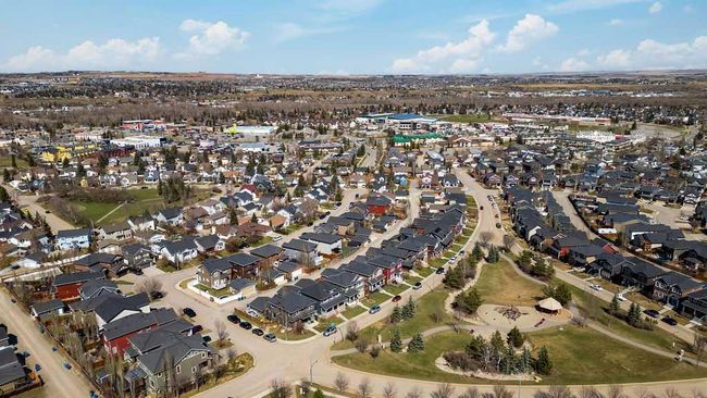 36 Westridge Rd, House other with 4 bedrooms, 4 bathrooms and 3 parking in Okotoks AB | Image 40