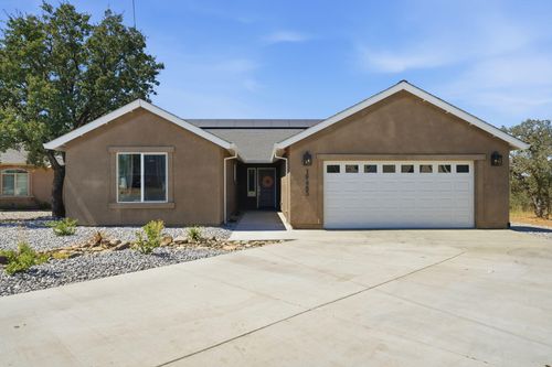 19485 Bonanza King Dr, Cottonwood, CA, 96022-7630 | Card Image