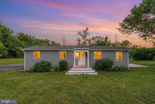 272 Piedmont Ave, WASHINGTON, VA, 22747-1870 | Card Image