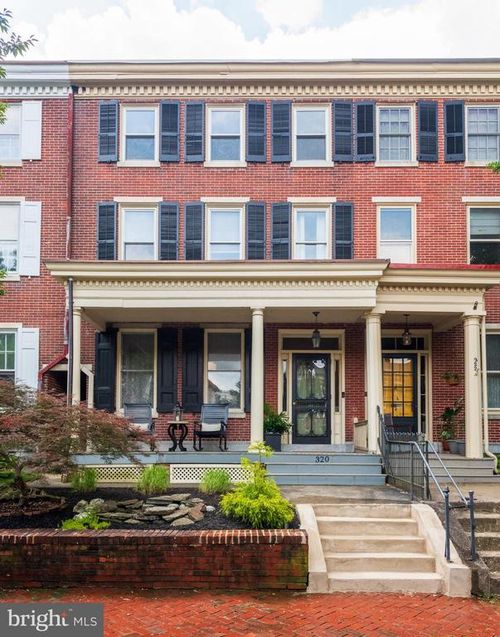 320 W Miner St, WEST CHESTER, PA, 19382-2833 | Card Image
