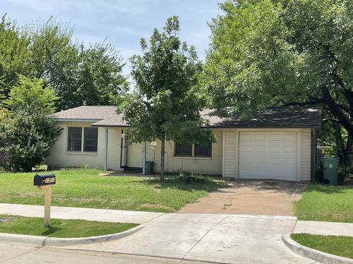 1217 Sunnyvale Dr, Arlington, TX, 76010-2943 | Card Image