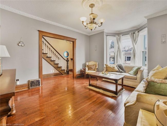 1225 Queenston Rd, House other with 5 bedrooms, 2 bathrooms and 6 parking in Cambridge ON | Image 8