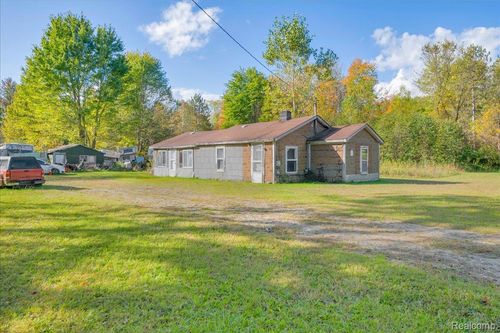 6417 Dove Rd, Kimball, MI, 48074-2419 | Card Image