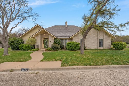 2510 Oak Rdg, Clifton, TX, 76634-1146 | Card Image