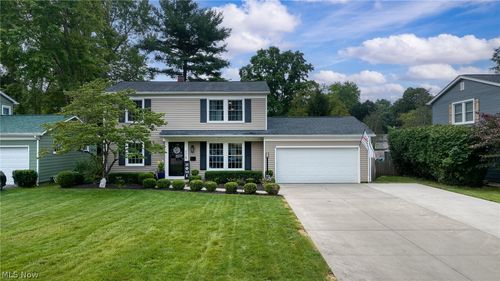 632 Megglen Ave, Akron, OH, 44303-2416 | Card Image