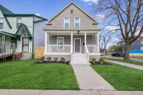 8103 E Canfield St, Detroit, MI, 48214-1162 | Card Image