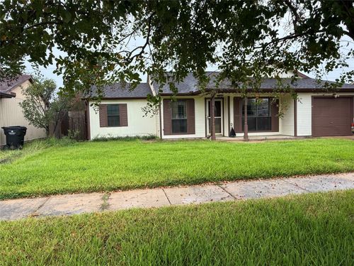 24303 Four Sixes Ln, Hockley, TX, 77447-9261 | Card Image