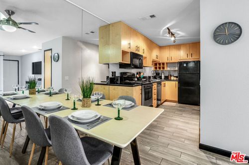 212-751 N Los Felices Cir W, Palm Springs, CA, 92262-0606 | Card Image