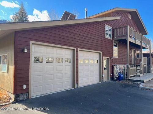 a1-660 E Hansen Ave, Jackson, WY, 83001-8276 | Card Image