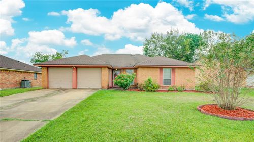 67 Blackgum Court, Lake Jackson, TX, 77566 | Card Image