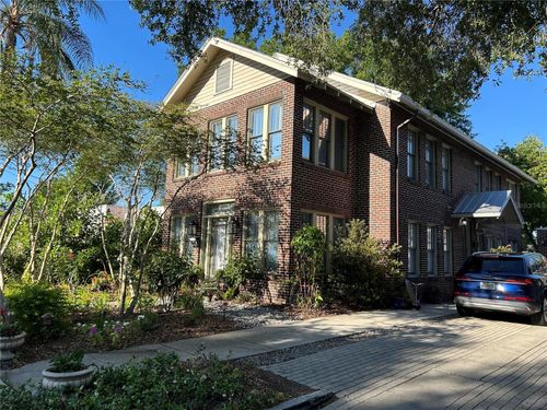 5205 N Central Ave, Tampa, FL, 33603-2217 | Card Image