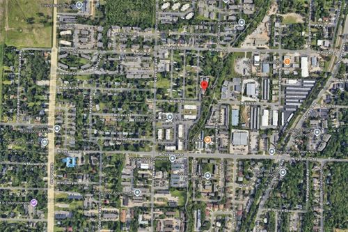 1850 N Scull Creek Dr, Fayetteville, AR, 72703-2316 | Card Image