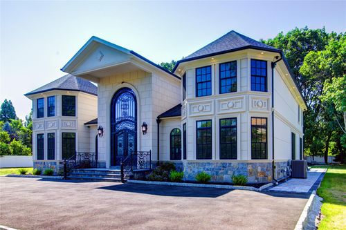 51 Walter Ave, Hicksville, NY, 11801-5353 | Card Image