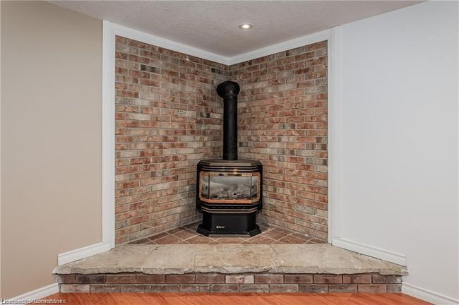 140 Brant Ave, House other with 5 bedrooms, 2 bathrooms and 4 parking in Guelph ON | Image 32