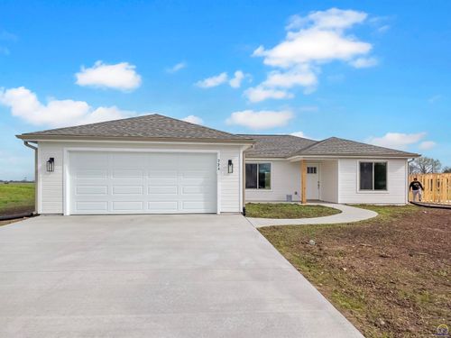 724 Teresa Ct, Carbondale, KS, 66414 | Card Image