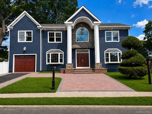993 Orlando Avenue, Hempstead, NY, 11552 | Card Image