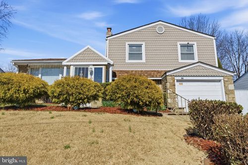 1111 Kent Ln, PHILADELPHIA, PA, 19115-2509 | Card Image