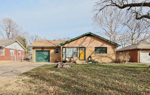 1000 N El Paso Dr, Derby, KS, 67037-1808 | Card Image