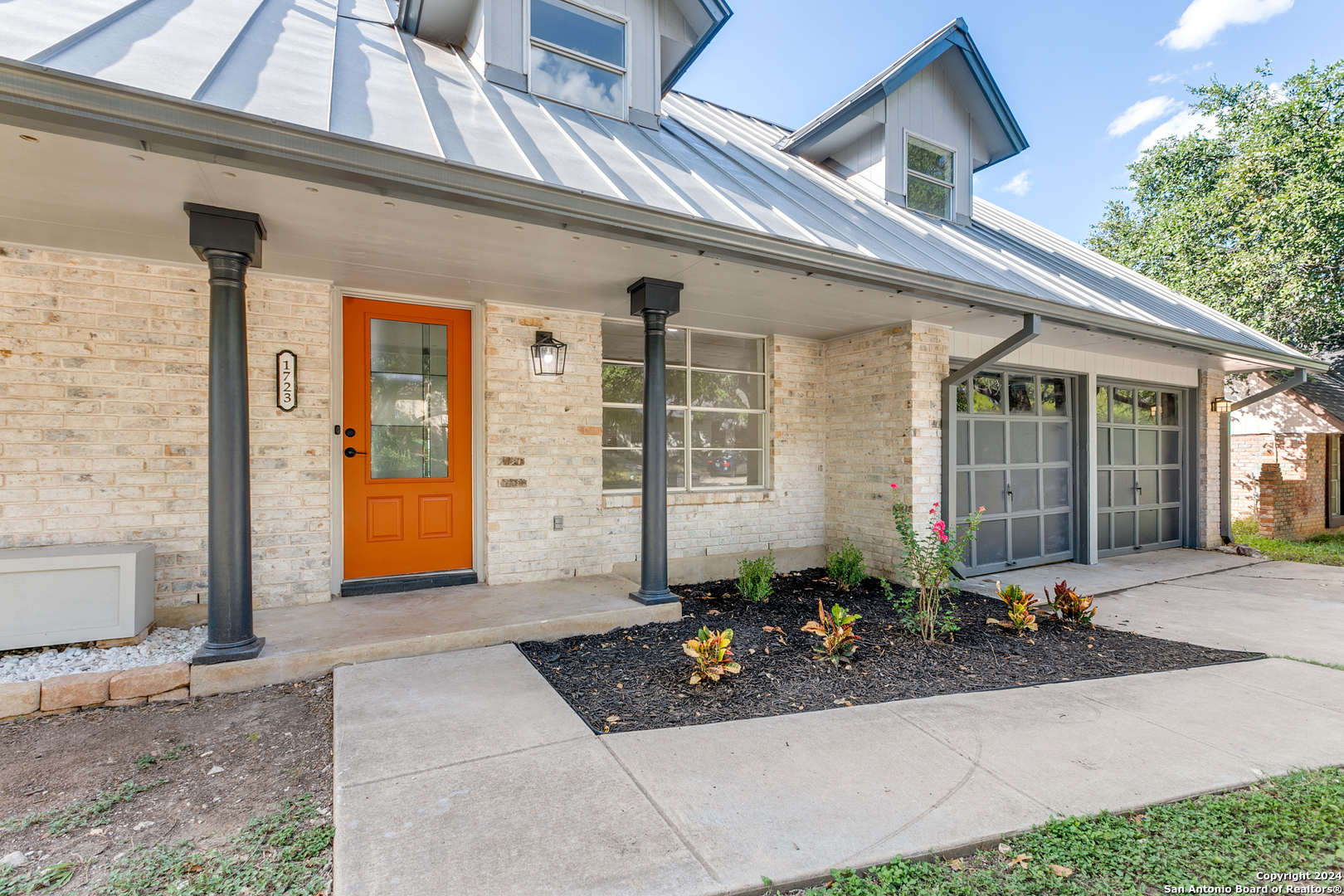 Brogan Dr, San Antonio, TX 78232