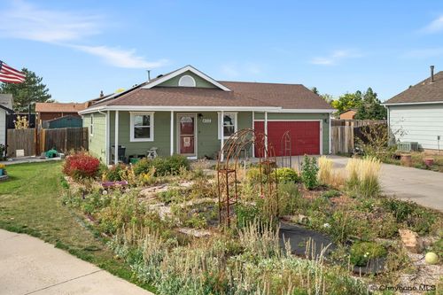 4012 Golden Ct, Cheyenne, WY, 82001-2362 | Card Image
