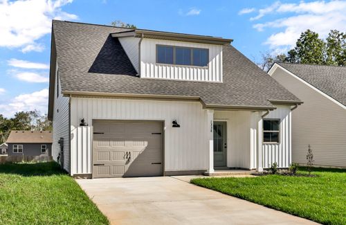 1338 Isaiah Dr, Clarksville, TN, 37042-1353 | Card Image