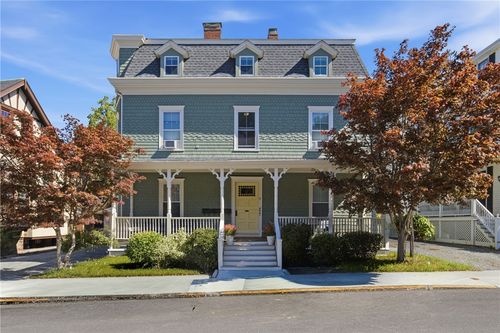 3-8 Everett St, Newport, RI, 02840-7135 | Card Image