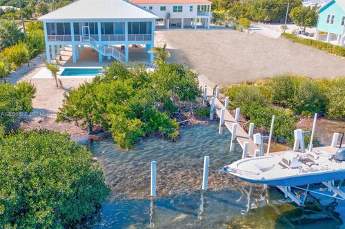 30995 Watson Blvd, Big Pine Key, FL, 33043-5071 | Card Image