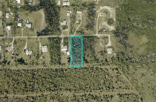 4235 Berkshire Rd, SAINT JAMES CITY, FL, 33956-2926 | Card Image