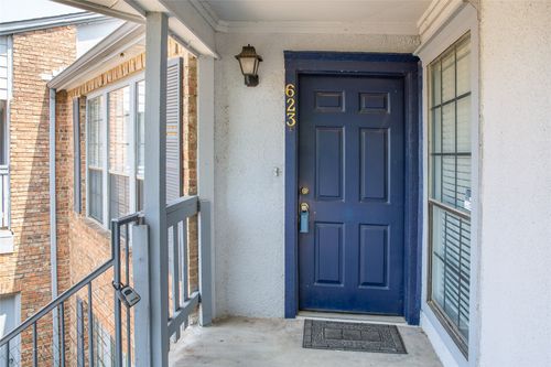 623-3101 Townbluff Dr, Plano, TX, 75075-9135 | Card Image