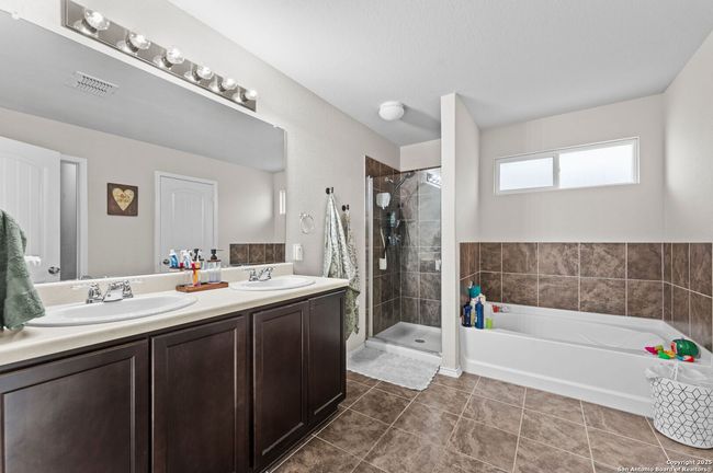 9814 Selestat Pt, House other with 3 bedrooms, 2 bathrooms and null parking in Schertz TX | Image 14