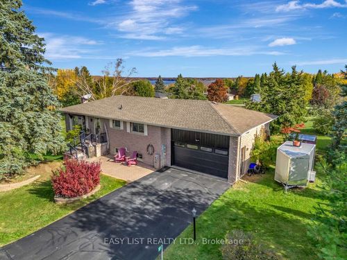 456 Old Surrey Lane, Bobcaygeon, ON, K0M1A0 | Card Image