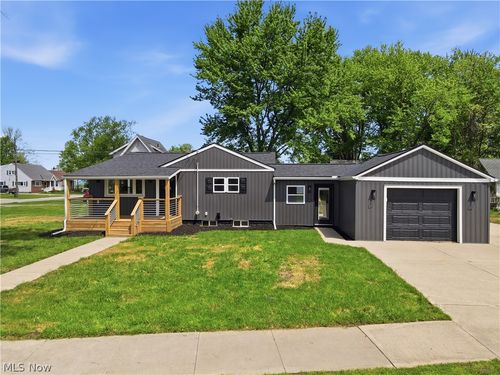 968 Sandusky St, Conneaut, OH, 44030-1561 | Card Image